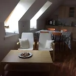 Holmegaarden B & B-k Couette-café Bro (Aeroe)