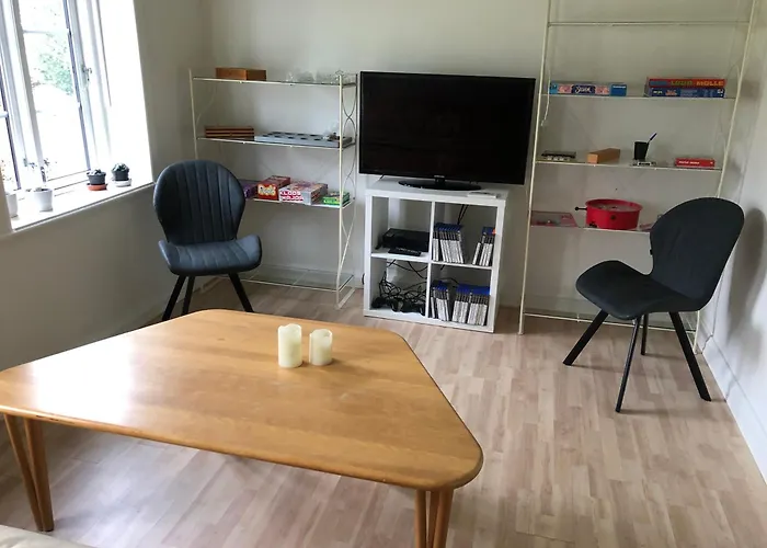 Holmegaarden B & B-k Bed & Breakfast 3*
