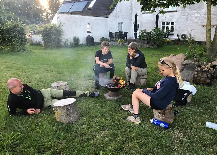 Holmegaarden B & B-k Bed & Breakfast