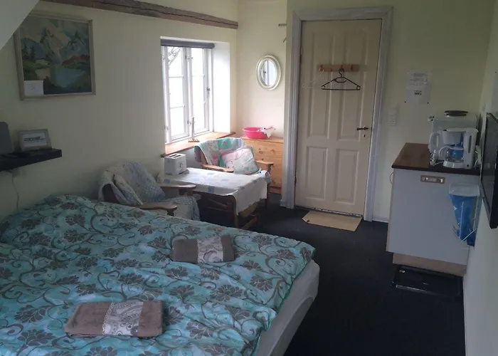Holmegaarden B & B-k Bed & Breakfast