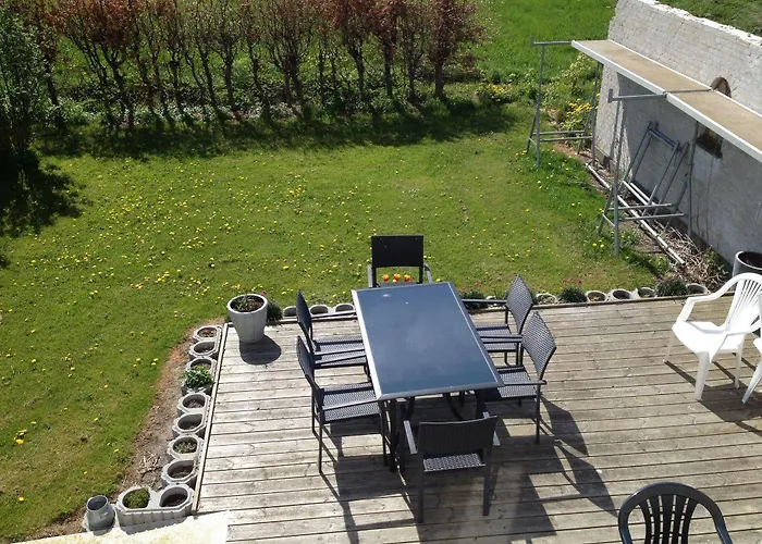 Bed & Breakfast Holmegaarden B & B-k Bro (Aeroe)