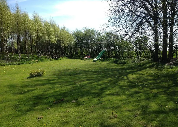 Bed & Breakfast Holmegaarden B & B-k Bro (Aeroe)